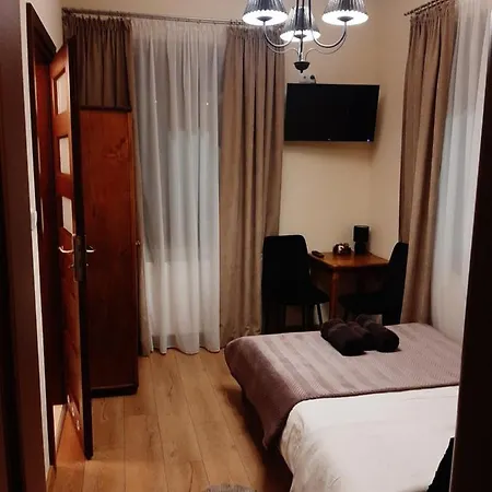 Wynajem Pokoi U Zalinskich *